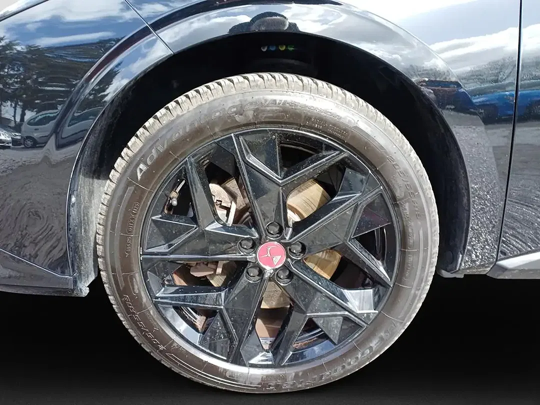 DS Automobiles DS 4 - Thumbnail 5