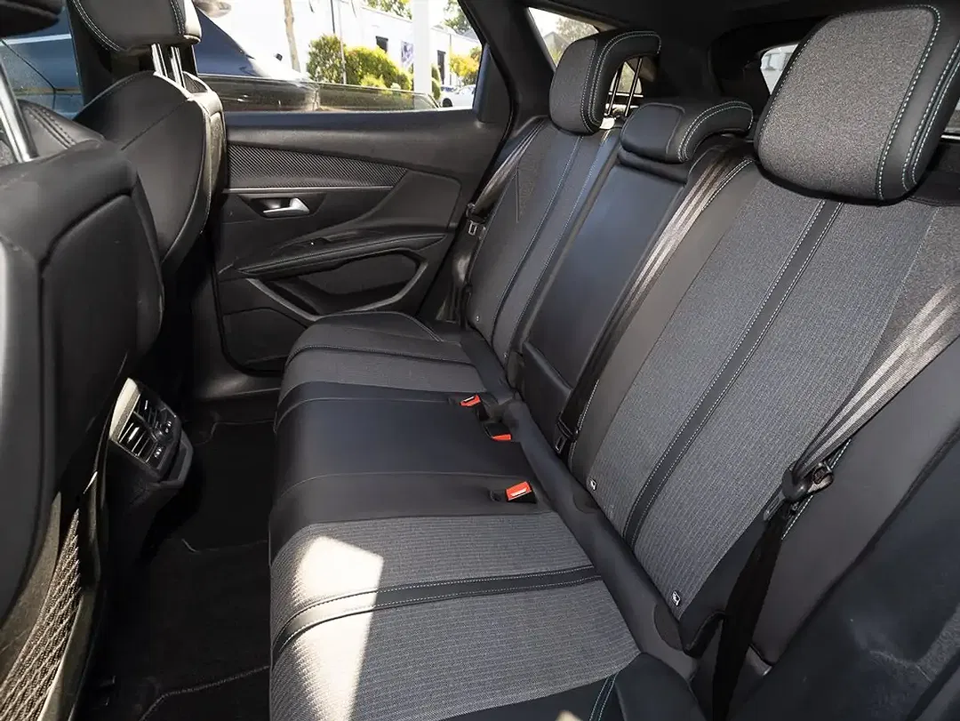 Peugeot 3008 130 PureTech Allure Pack - Thumbnail 12
