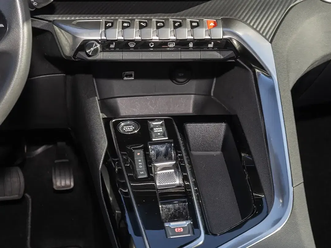 Peugeot 3008 130 PureTech Allure Pack - Thumbnail 9
