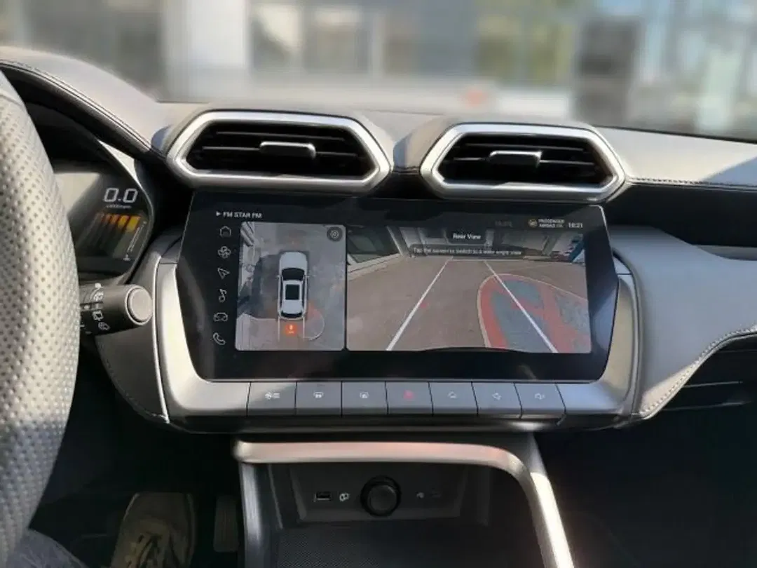 MG ZS 1.5 Hybrid+ Luxury - Thumbnail 11