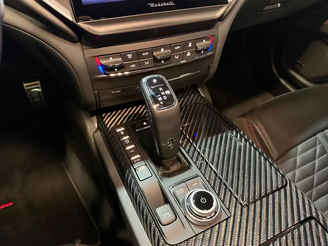 Maserati Ghibli - Thumbnail 27