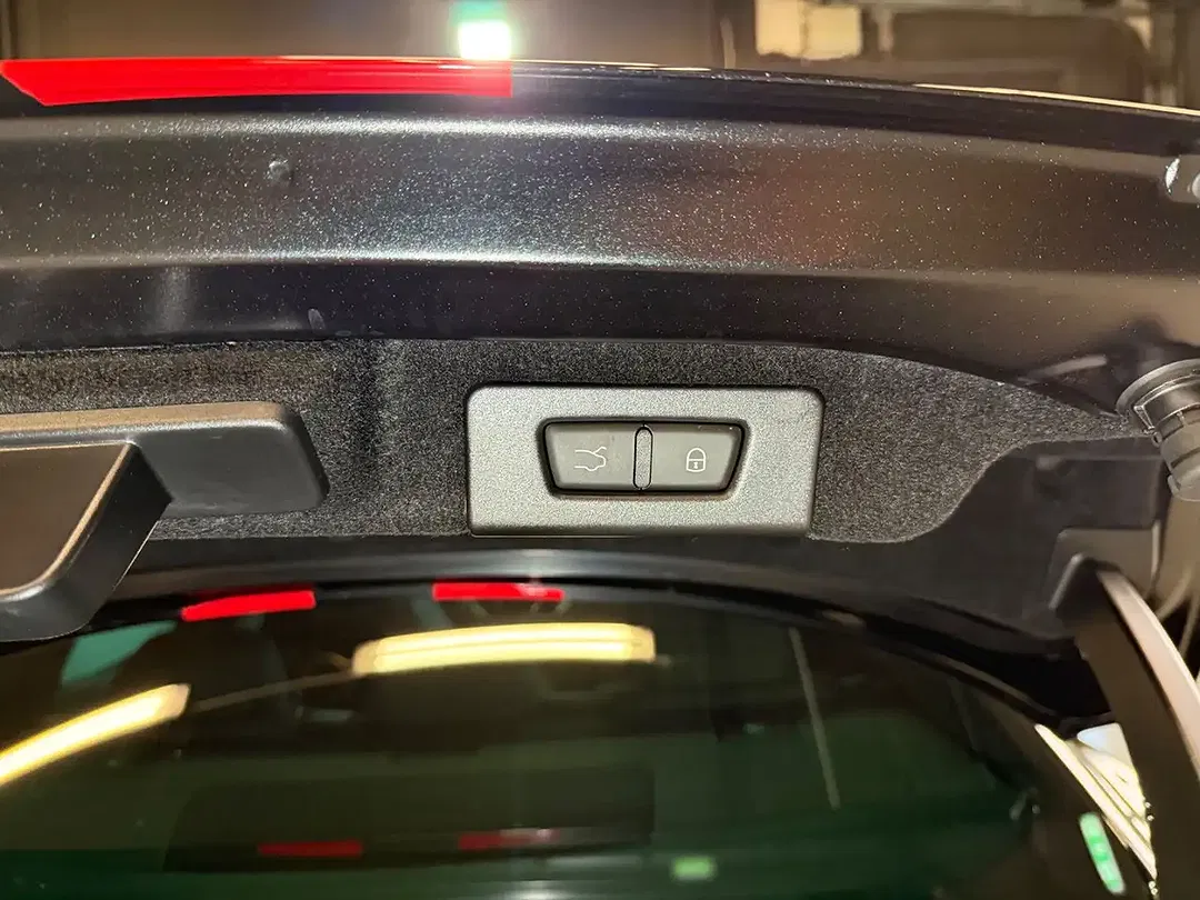 Maserati Ghibli - Thumbnail 31