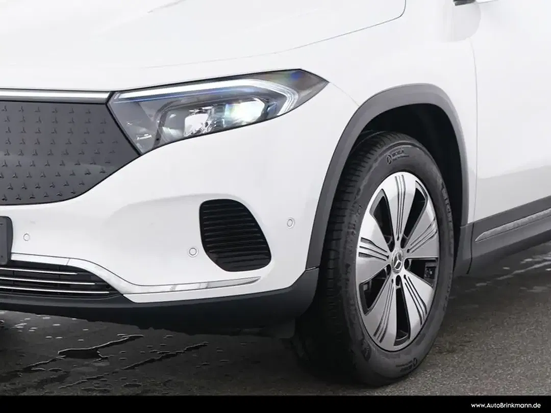 Mercedes-Benz EQA 250 - Thumbnail 3