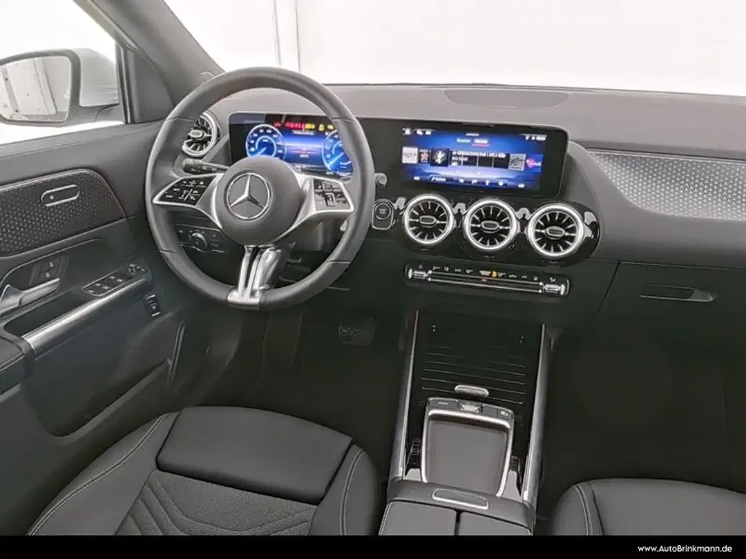 Mercedes-Benz EQA 250 - Thumbnail 6