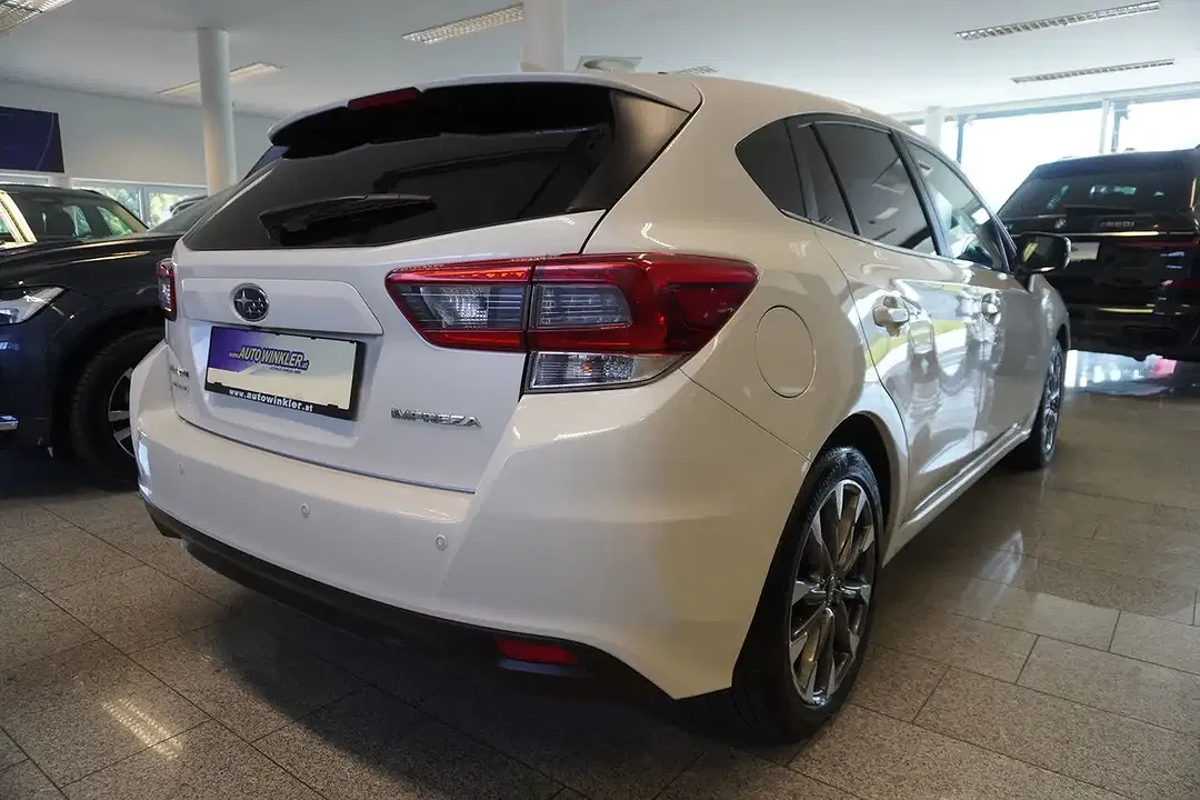 Subaru Impreza AUT AWD Exclusive - Thumbnail 5