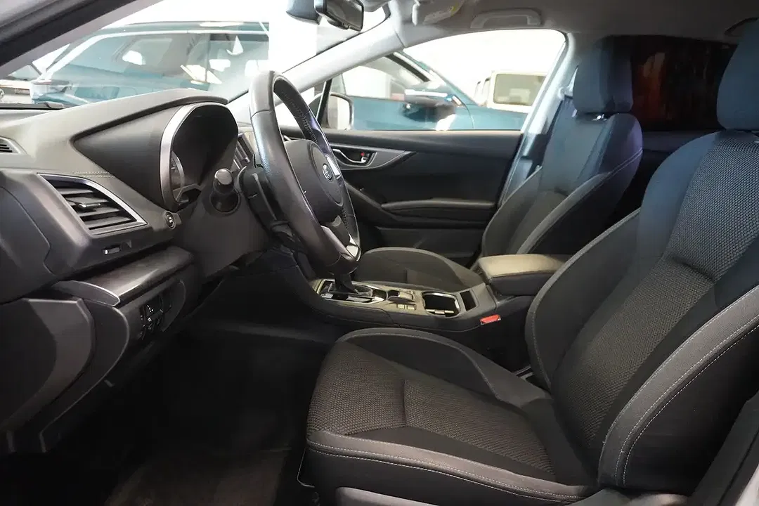 Subaru Impreza AUT AWD Exclusive - Thumbnail 8