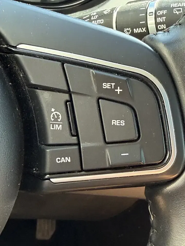 Jaguar E-Pace 2.0 - Thumbnail 10