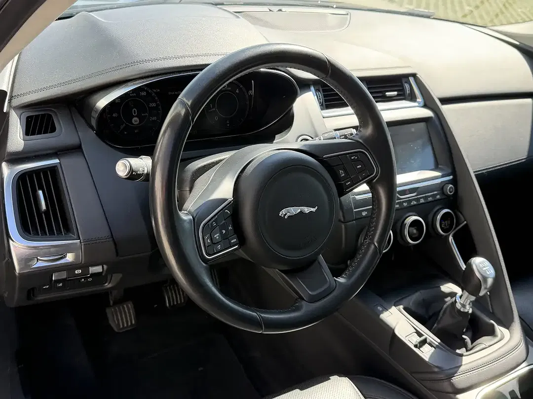 Jaguar E-Pace 2.0 - Thumbnail 7