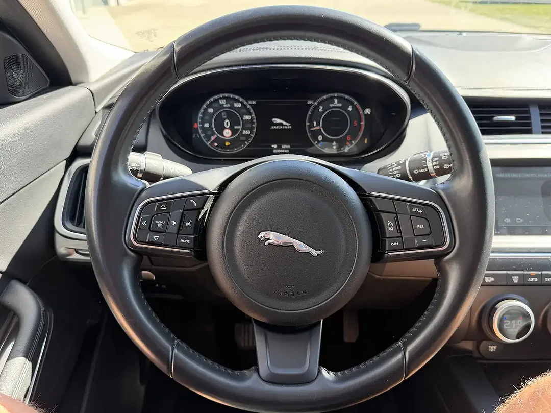Jaguar E-Pace 2.0 - Thumbnail 8