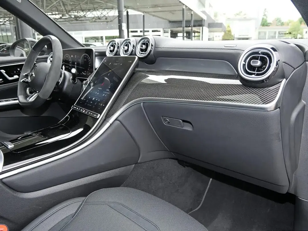 Mercedes-Benz GLC 63 AMG Performance Night - Thumbnail 8