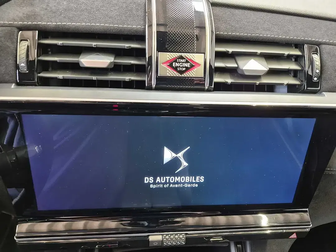 DS Automobiles DS 7 Crossback - Thumbnail 11
