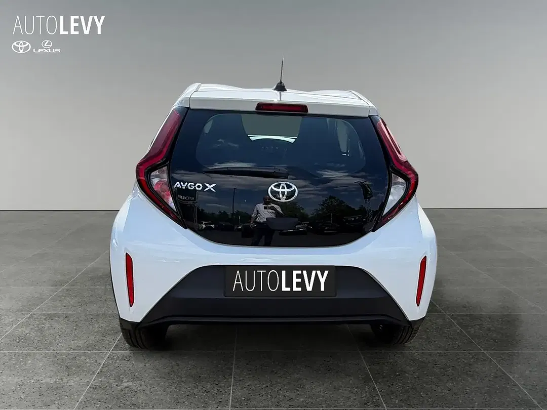 Toyota Aygo X Business Edition - Thumbnail 3