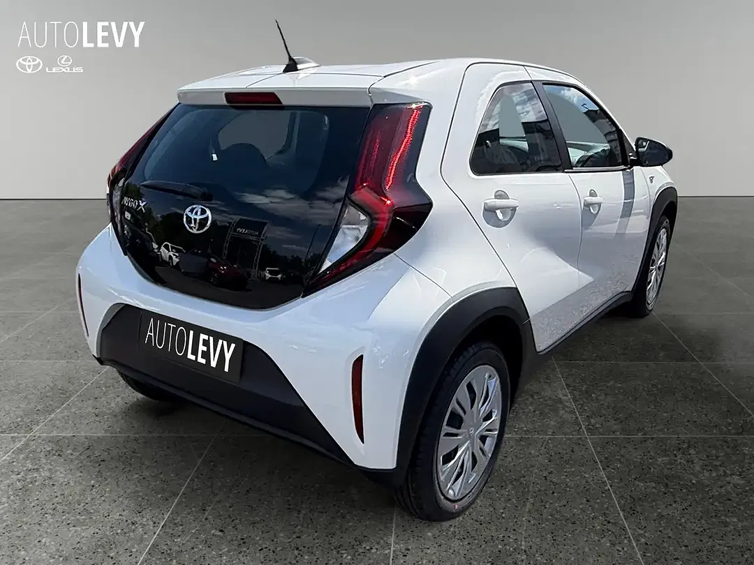 Toyota Aygo X Business Edition - Thumbnail 4