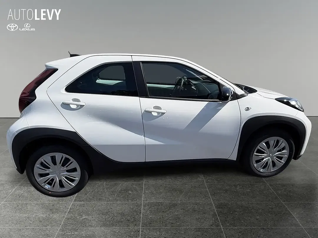 Toyota Aygo X Business Edition - Thumbnail 5