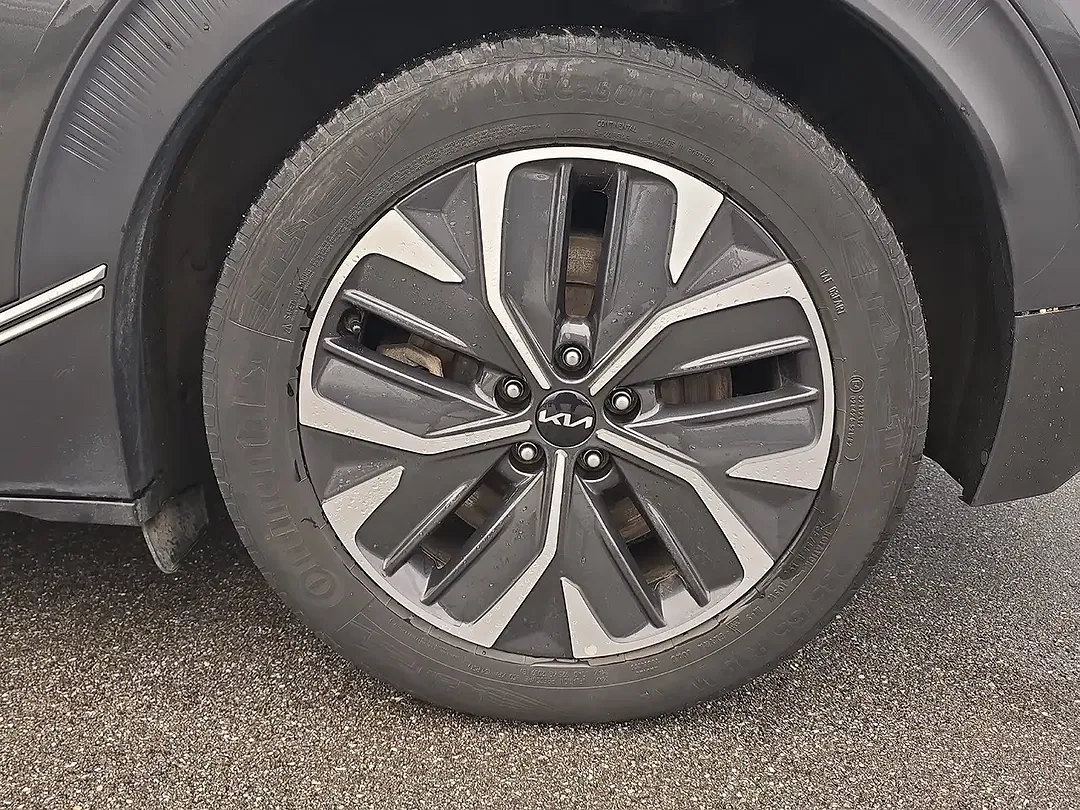 Kia EV6 - foto 16