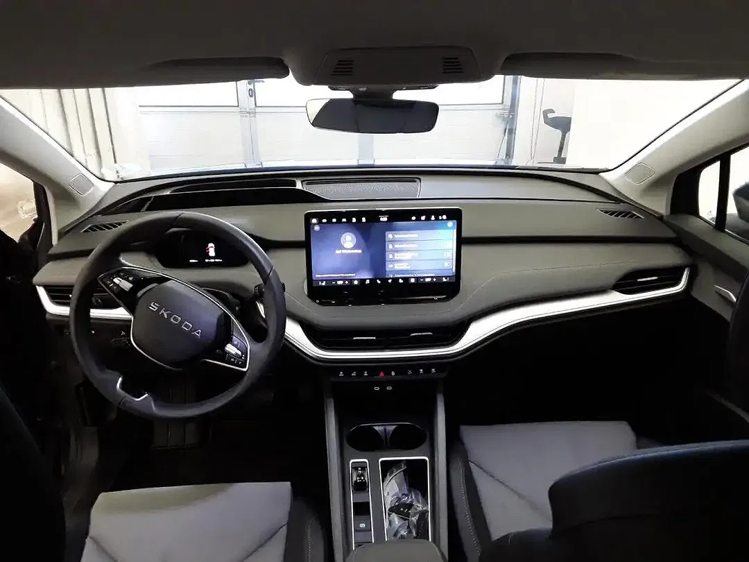 Skoda Enyaq 85 - Thumbnail 3