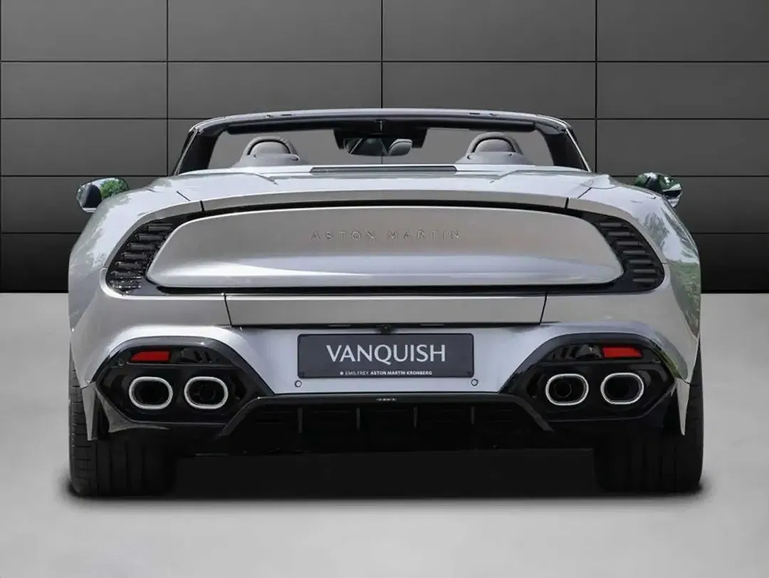 Aston Martin Vanquish Volante - Thumbnail 6