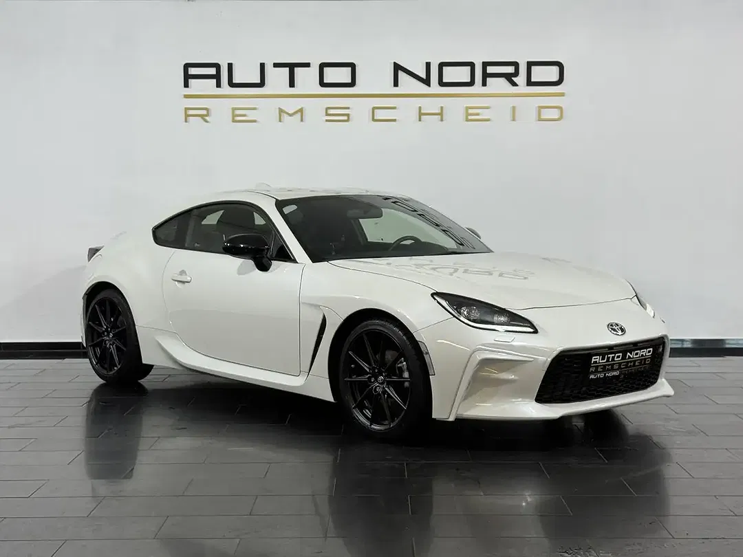 Toyota GR86 Premium - Thumbnail 3