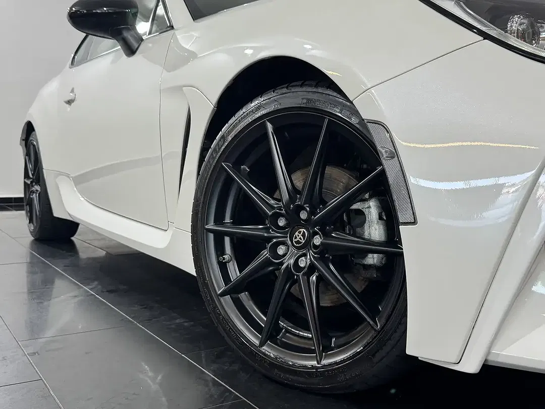 Toyota GR86 Premium - Thumbnail 6