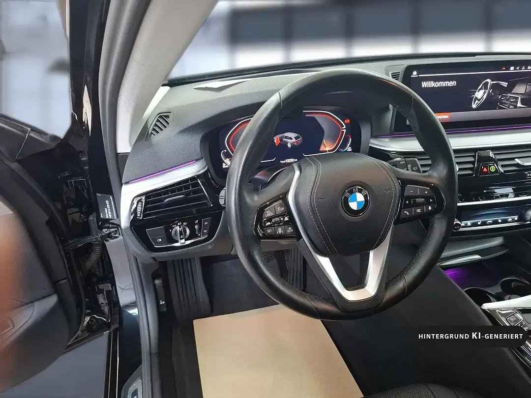 BMW 530 xDrive - Thumbnail 14