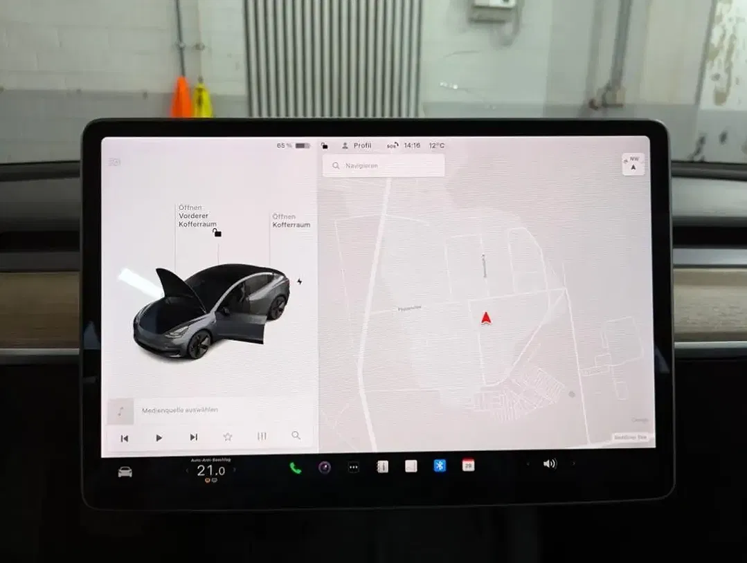 Tesla Model 3 RWD Plus - Thumbnail 6