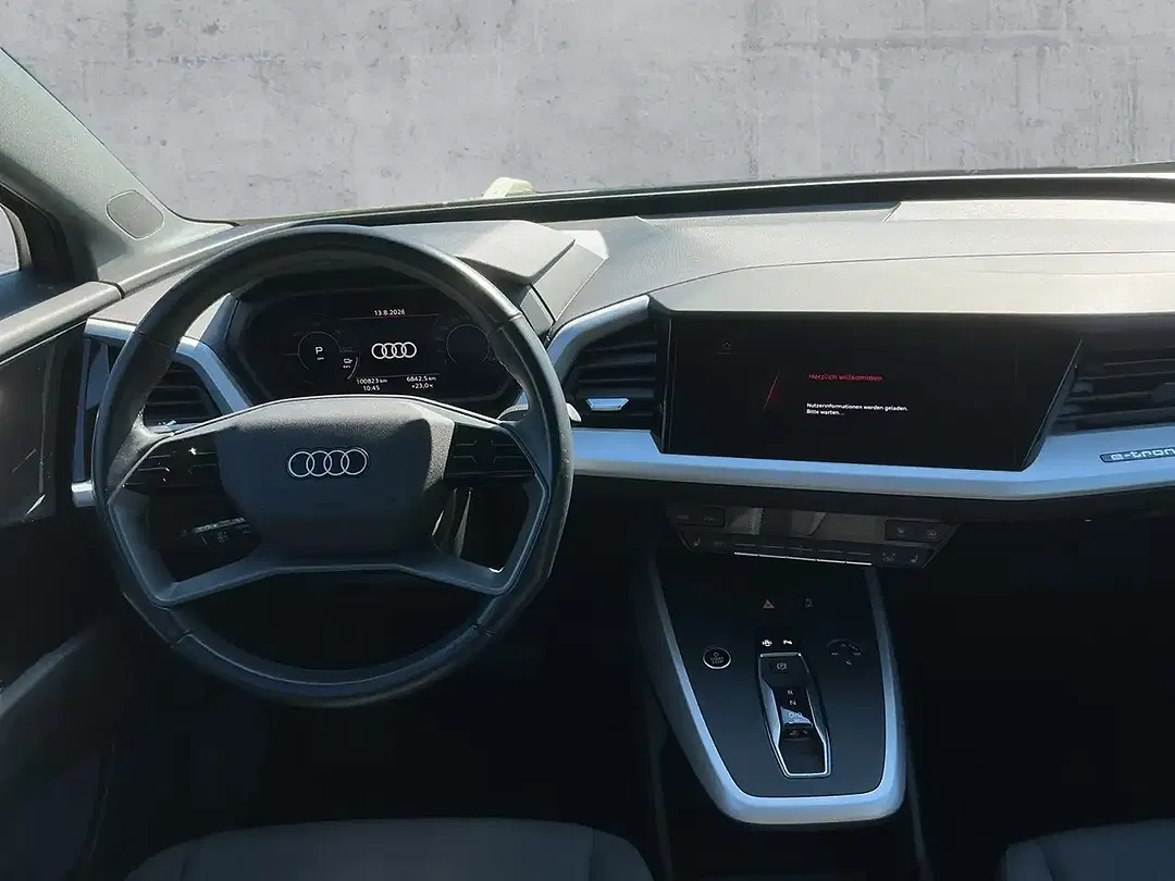 Audi Q4 e-tron 40 - Thumbnail 9