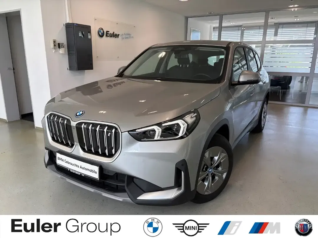 BMW iX1 xDrive - foto 1