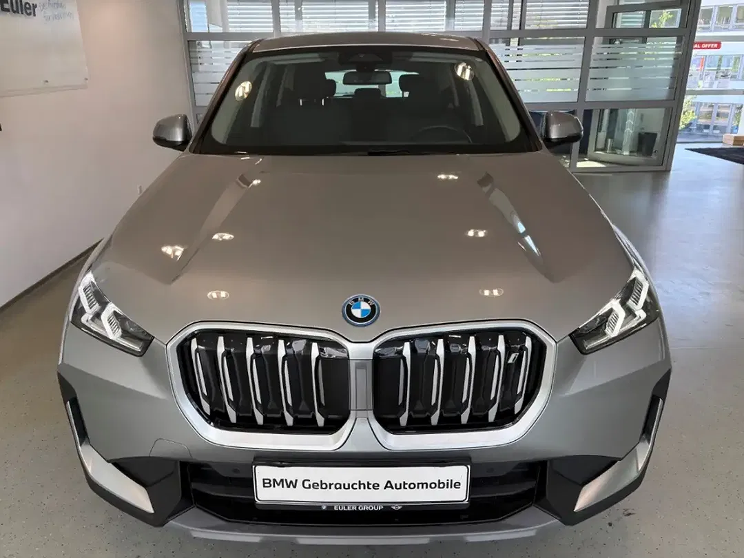 BMW iX1 xDrive - foto 2