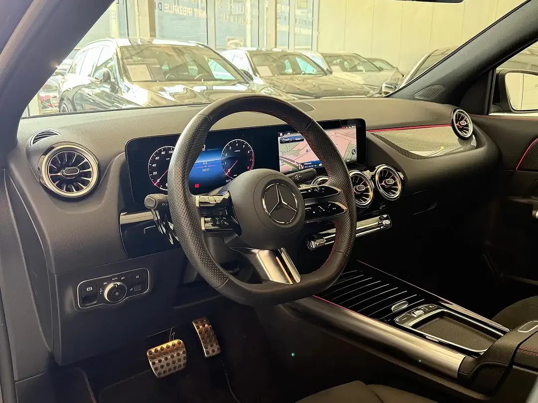 Mercedes-Benz GLA 200 AMG - Thumbnail 11