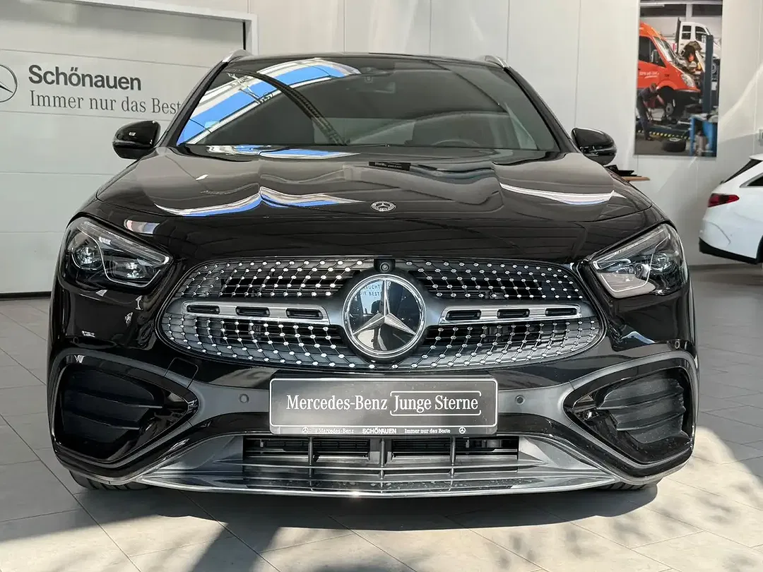 Mercedes-Benz GLA 200 AMG - foto 2