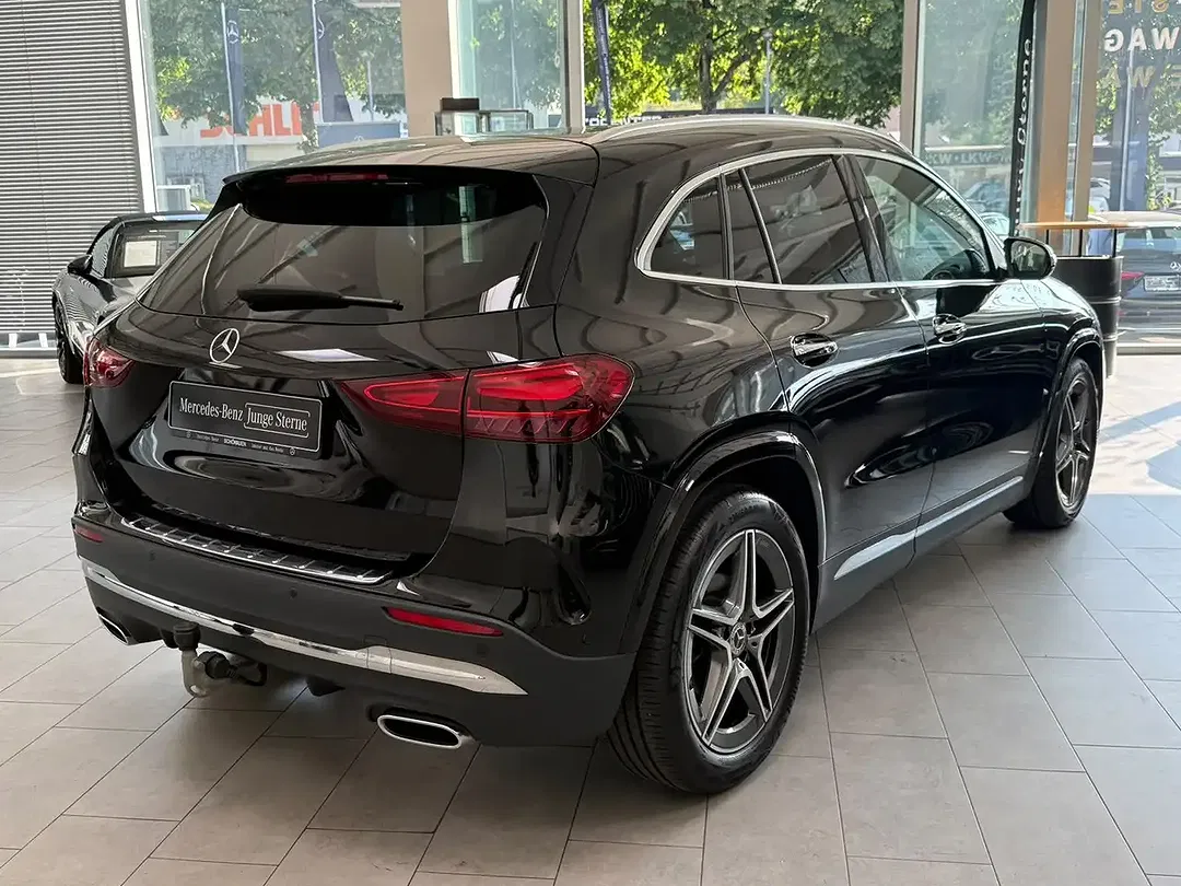 Mercedes-Benz GLA 200 AMG - Thumbnail 8