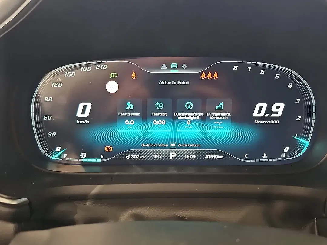 MG HS Luxury - Thumbnail 9