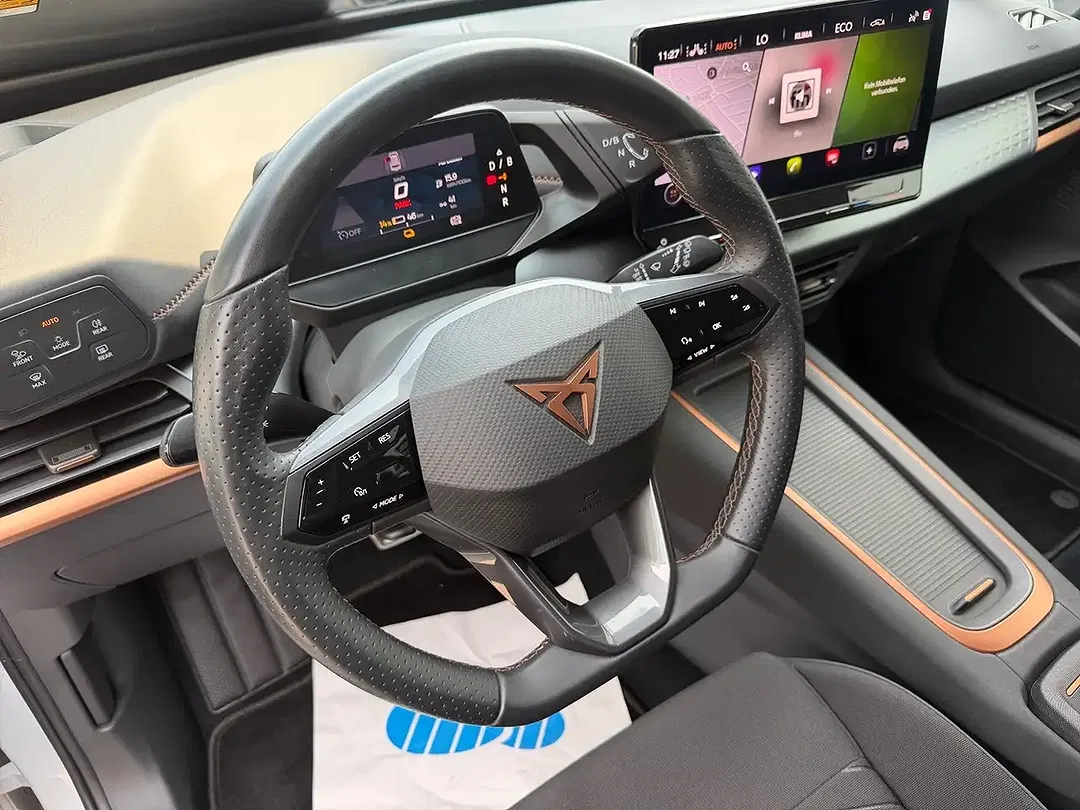 CUPRA Born - Thumbnail 8