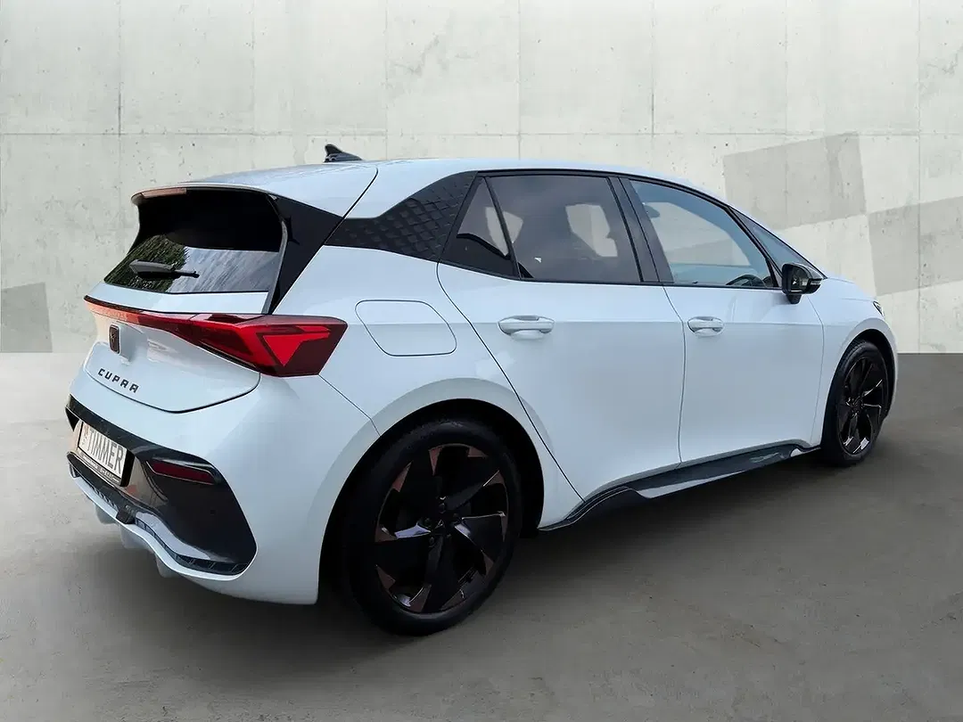 CUPRA Born - Thumbnail 3