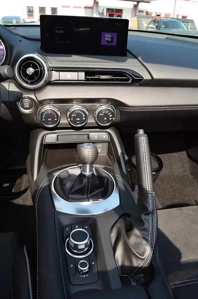 Mazda MX-5 1.5 SKYACTIV-G ST Homura - Thumbnail 13
