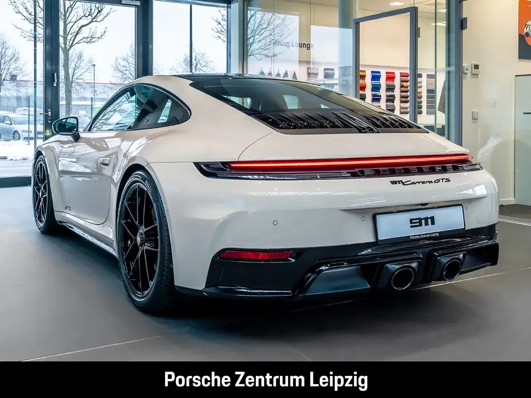 Porsche 992 Carrera GTS - Thumbnail 6