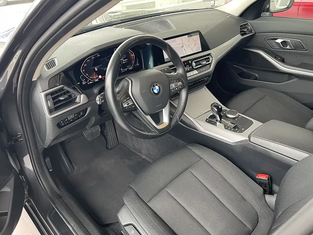 BMW 316 MHEV Pro - Thumbnail 6