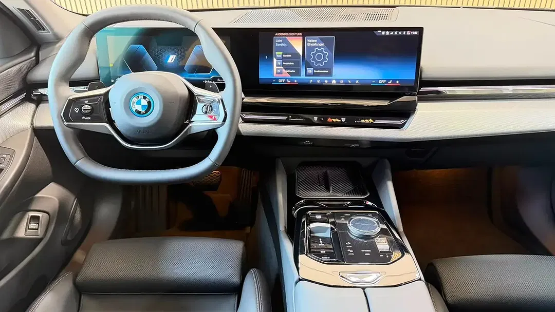 BMW 530 xDrive - Thumbnail 10