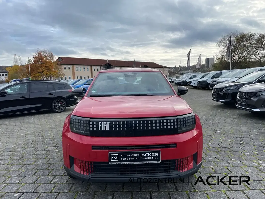 Fiat Grande Panda EV RED - Thumbnail 3