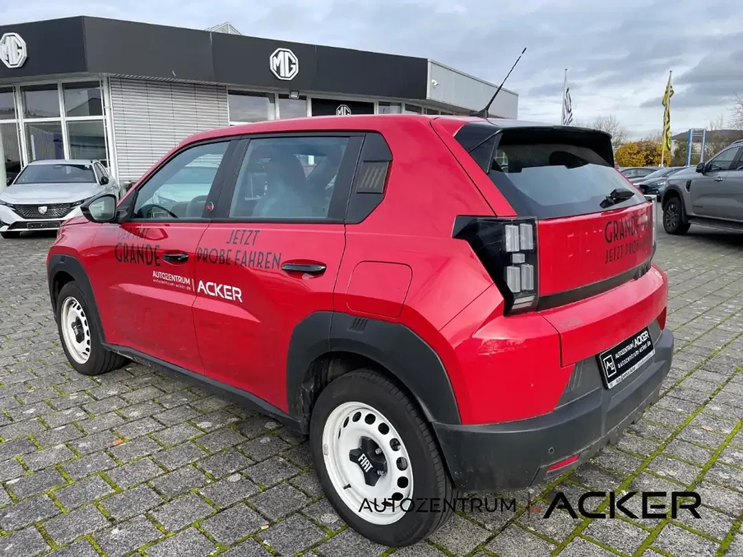 Fiat Grande Panda EV RED - Thumbnail 9