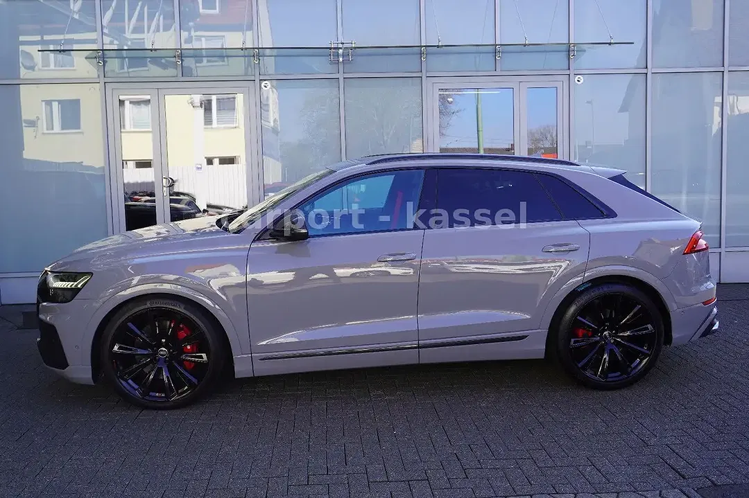 Audi SQ8 4.0 TFSI quattro competition plus - Thumbnail 12