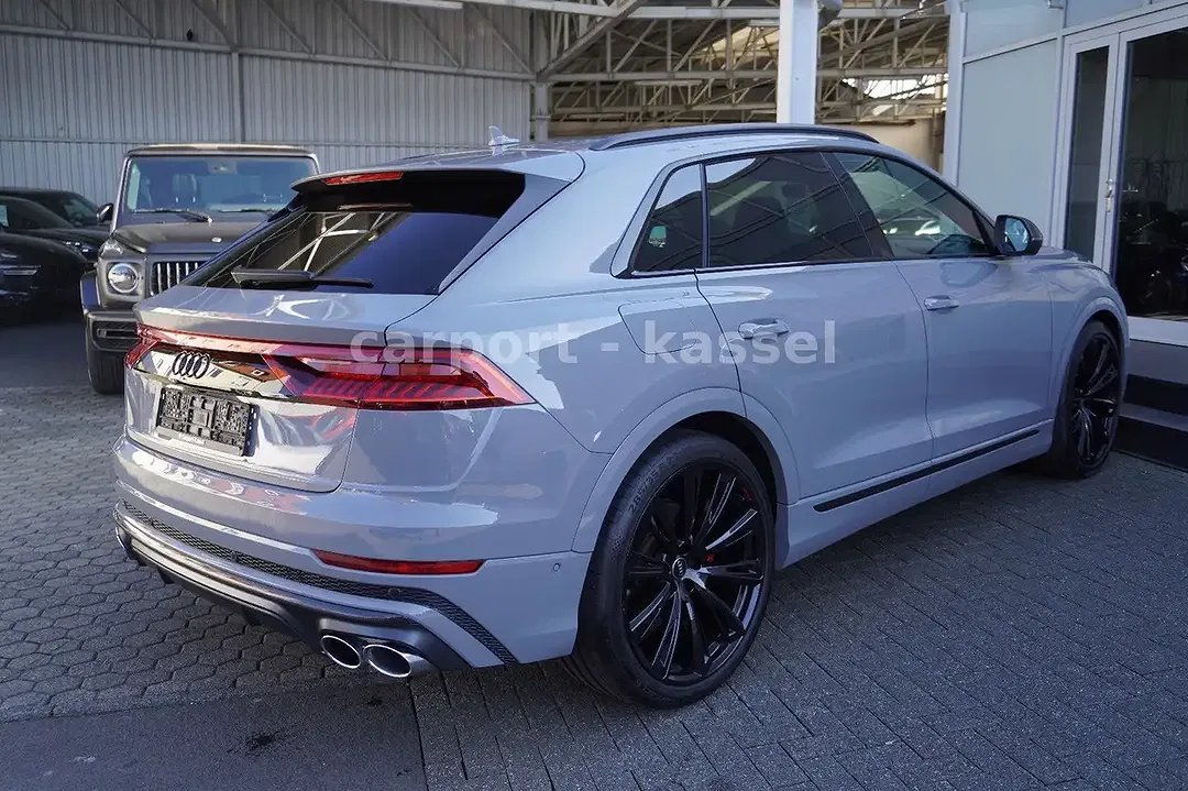 Audi SQ8 4.0 TFSI quattro competition plus - Thumbnail 5