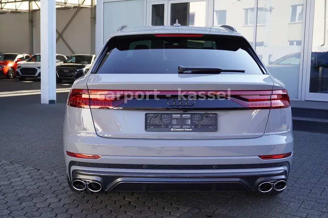 Audi SQ8 4.0 TFSI quattro competition plus - Thumbnail 6
