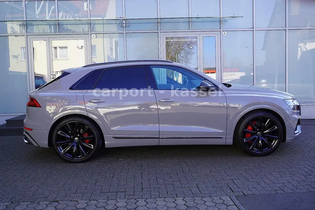 Audi SQ8 4.0 TFSI quattro competition plus - Thumbnail 8