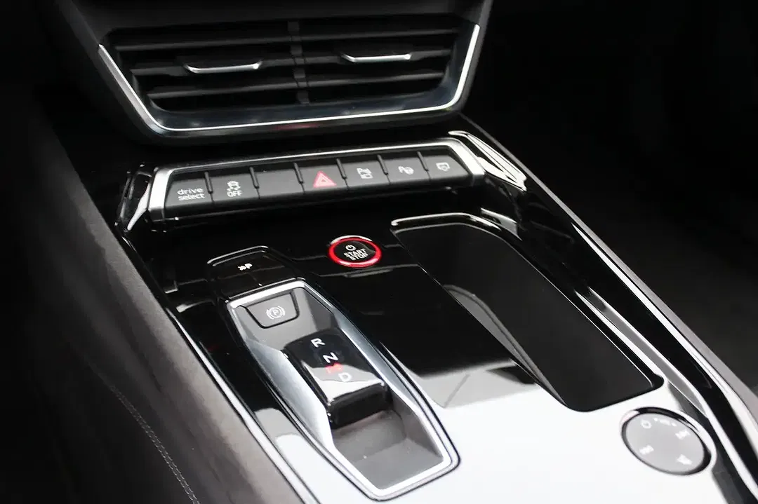 Audi RS e-tron GT - Thumbnail 14