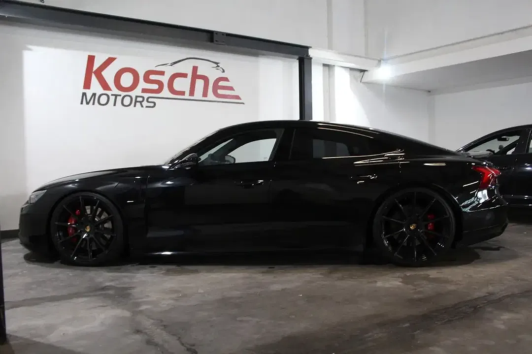 Audi RS e-tron GT - Thumbnail 4