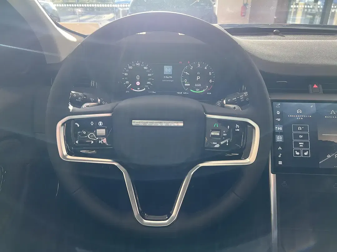 Land Rover Discovery Sport P270e S - Thumbnail 10