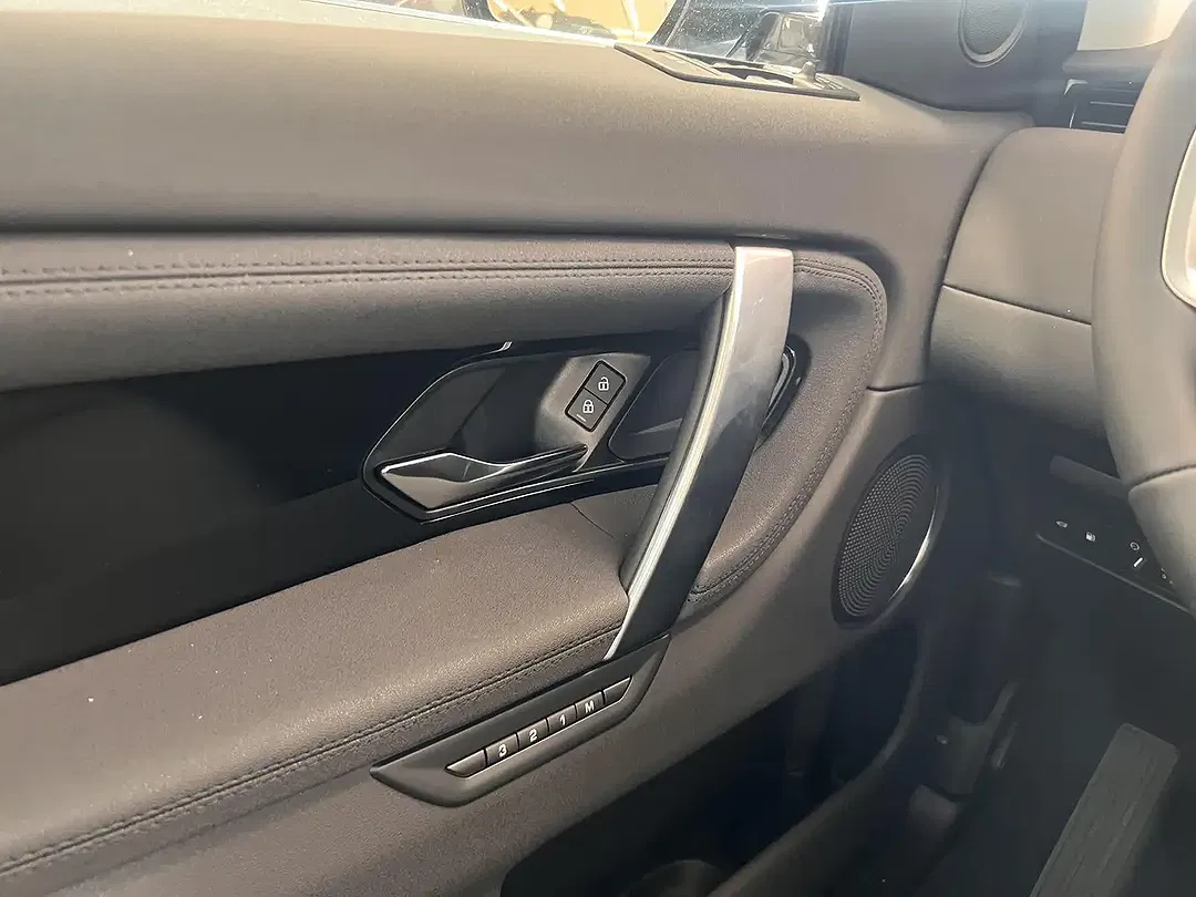 Land Rover Discovery Sport P270e S - Thumbnail 13