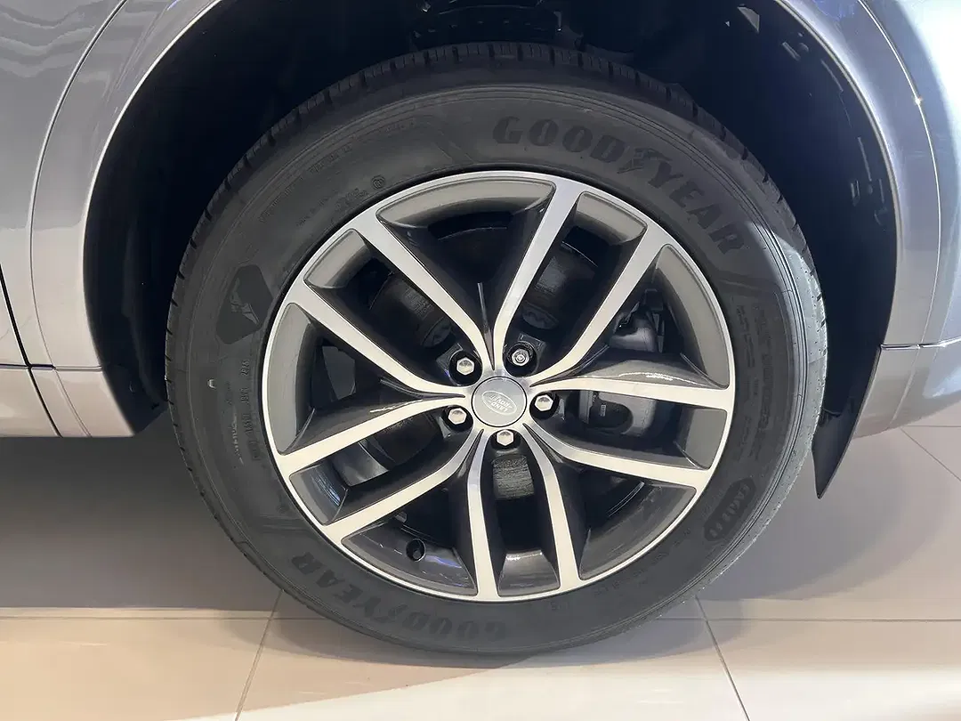 Land Rover Discovery Sport P270e S - Thumbnail 7