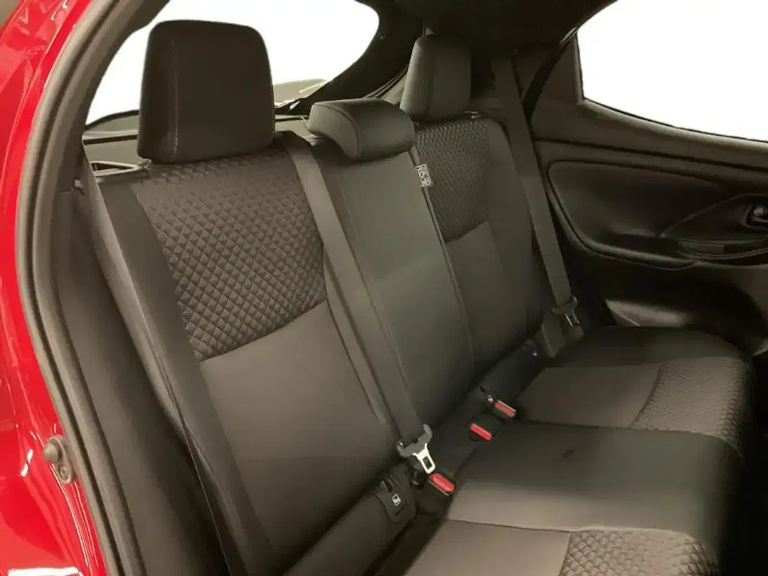 Toyota Yaris Style - Thumbnail 10